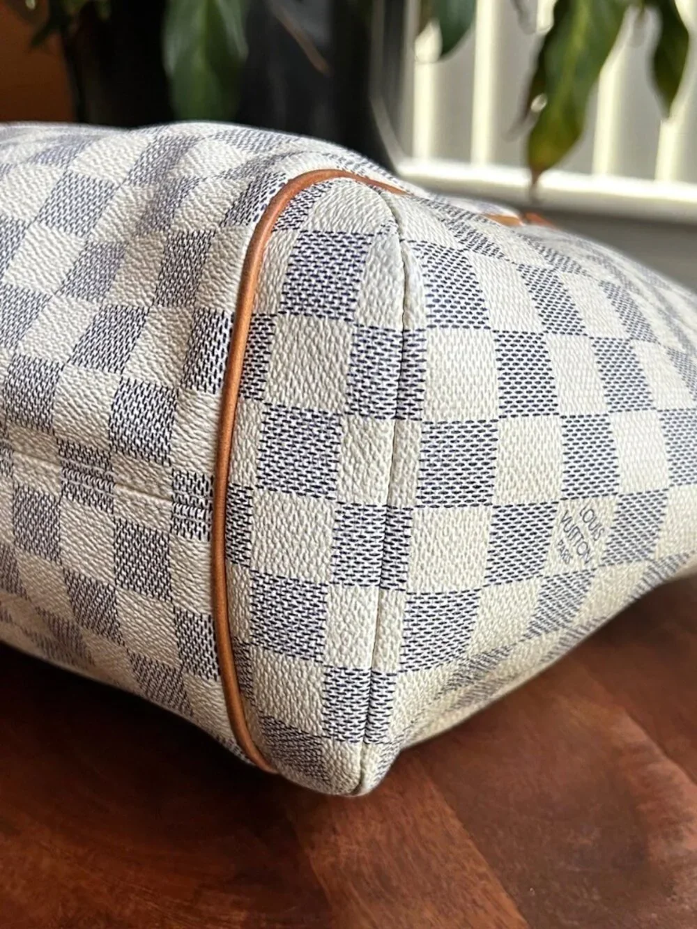 LOUIS VUITTON Damier Azur Totally PM Tote - Picture 12 of 12